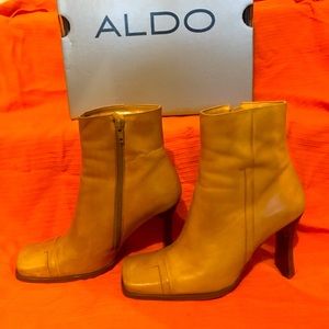 Beautiful mid-calf leather boots